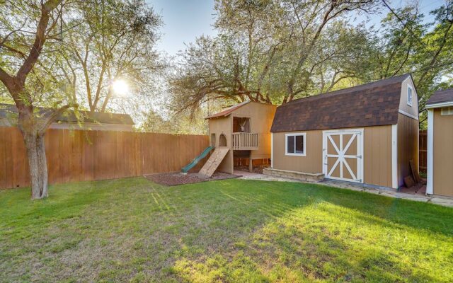 Lovely Lubbock Home w/ Furnished Deck & Grill