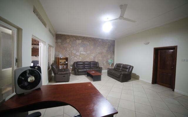 Entebbe Palm Hotel