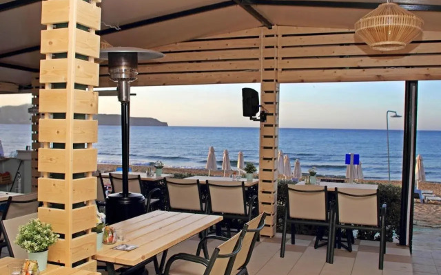 Esperides Beach Hotel Apartments