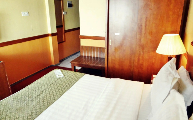Middle East Hotel