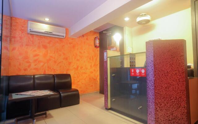 OYO 8760 Hotel Arma Residency