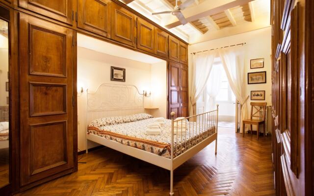 Passeggiata di Ripetta, Splendid Comfortable Apartment with 2 Bedrooms And 2 Bathrooms - A/C-Wi-Fi