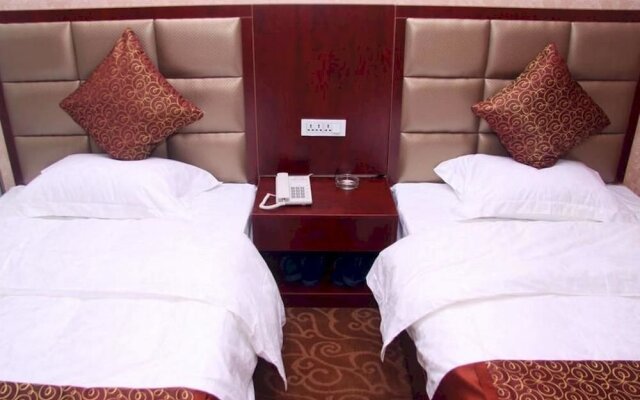Bed on Journey Business Hotel