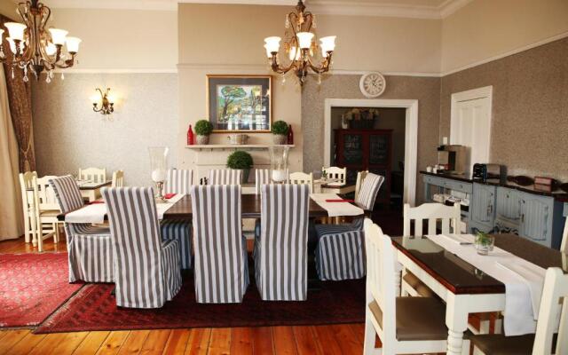 Oleander Guest House