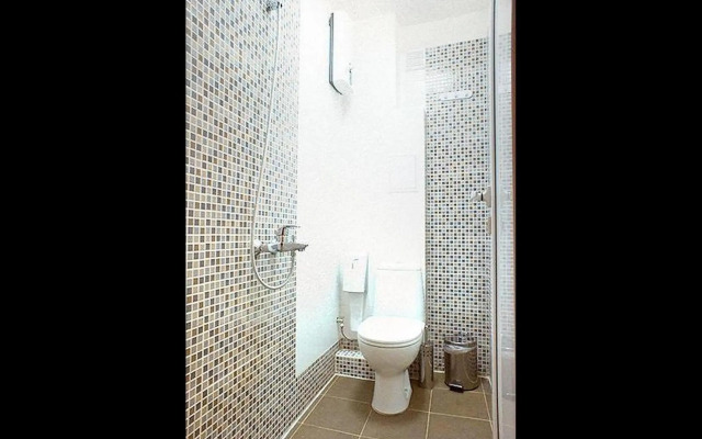 Balkan Independent Entrance Studio in Downtown