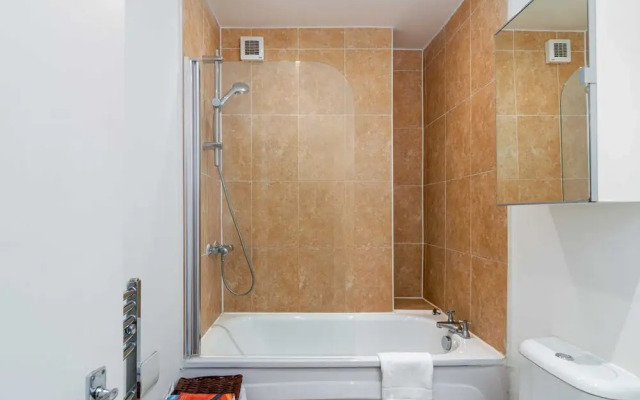 Guestready - Bright 2BR Home in West Kensington / Olympia, Sleeps 6