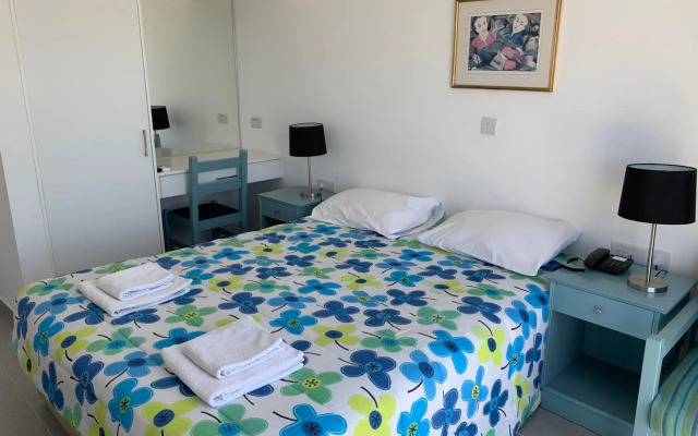 Axiothea Hotel