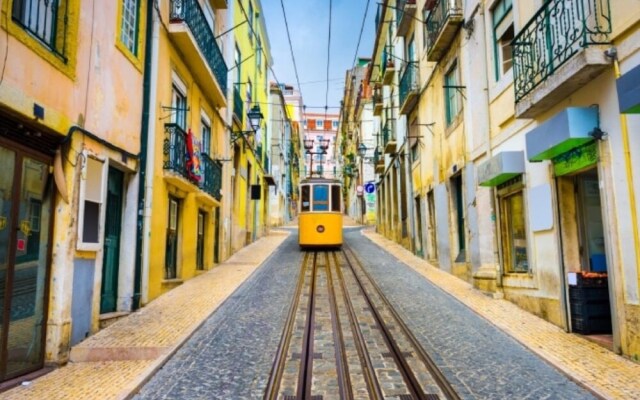 Quarto 4 Duplo Com Varanda - Centro Lisboa
