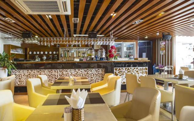 CAPITAL O 1038 Mismo Hotel