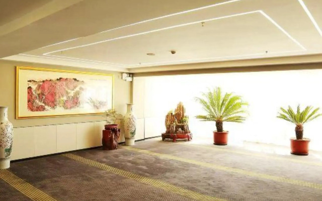 7Days Inn Chain Hotel (Baotou Zhengxiang Wanda Plaza)