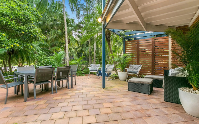 Calinda Sol 2 @ Clarkes Beach