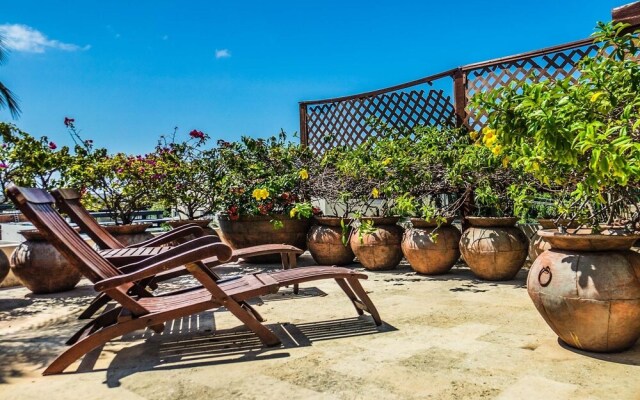 Royal Palms 10 2 Bedroom Condo by RedAwning