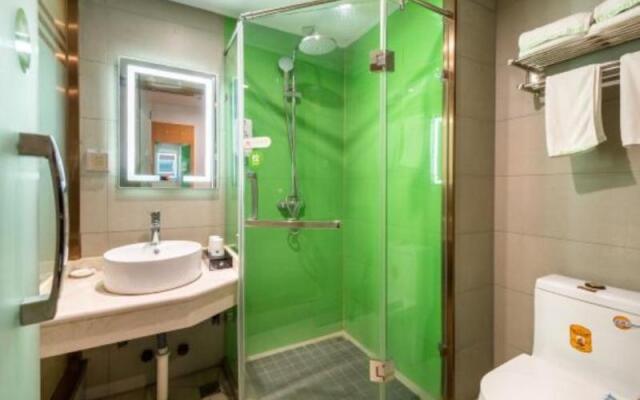 GreenTree Inn (Huayin Huashan Scenic Area)