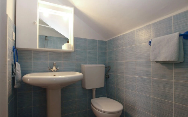 Apartment 785