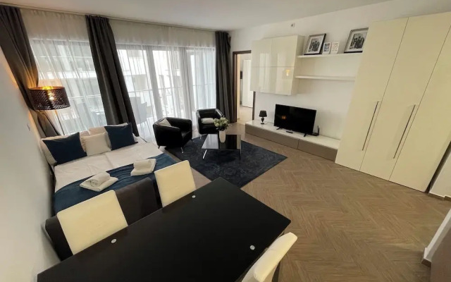 Smart Carrara Apartments