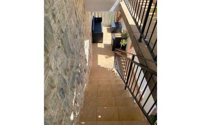 Villa Stone