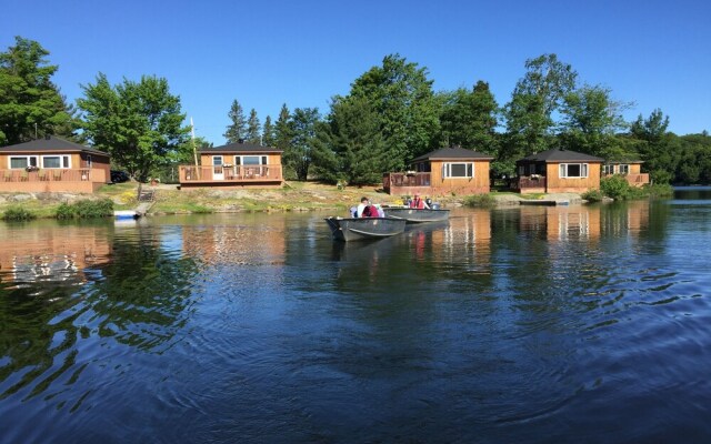 Waterfalls Lodge