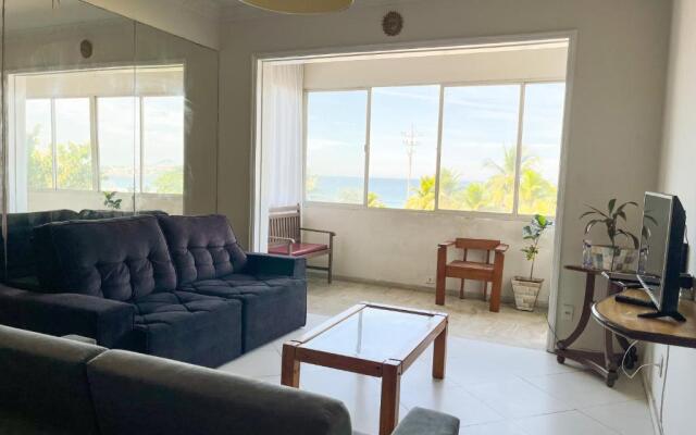 Apartamento grande com vista frente mar Copacabana