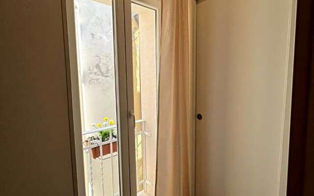 Aura b&b