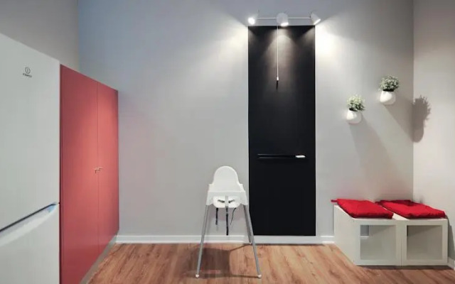 Make Yourself At Home - Porto