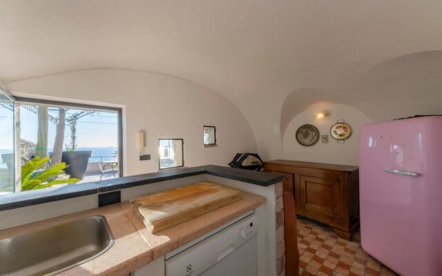 Altido Astonishing Sea View Apartment in Verezzi