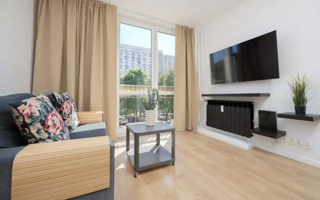 Beige Apartment Near Center by Renters