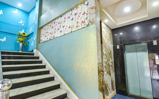 Fabhotel Good Luck Residency