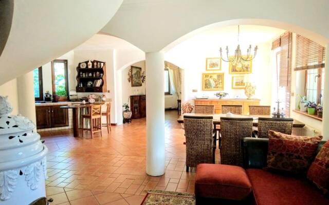 House with 3 Bedrooms in Šamorín, with Furnished Terrace And Wifi