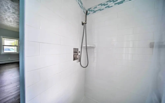 Charming Geneva Getaway w/ Easy Strip Access!