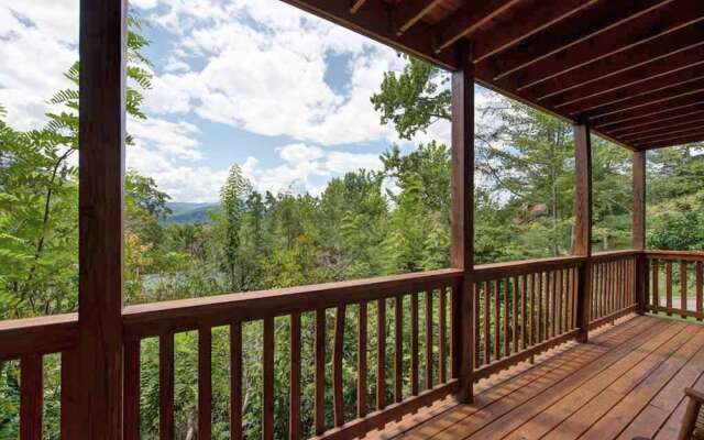 Highpoint Escape - Three Bedroom Cabin