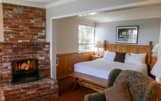 Carmel Fireplace Inn