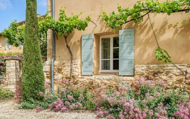 The Awning Housecosy Holiday Home in Rustrel With Swimming Pool