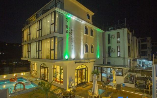 Shengsi Z·Encounter light luxury swimming pool resort