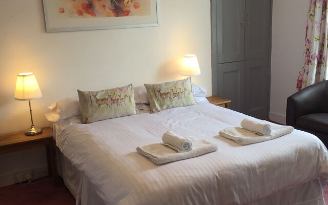 Lovat House Bed and Breakfast