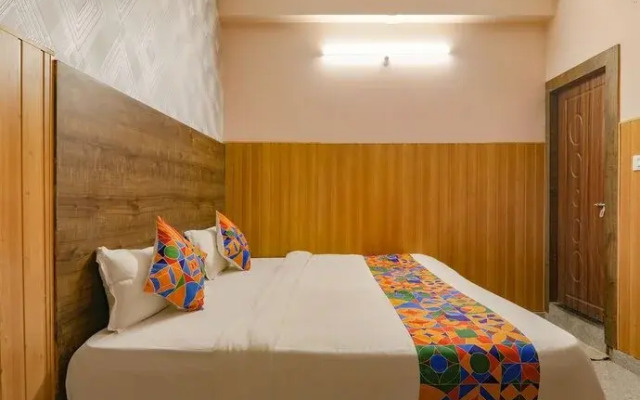 Fabhotel Gsv Inn