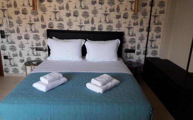 4 Seasons Luxury Apartments