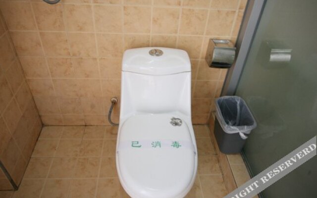 Junyi Chain Hotel (Yuci Railway Station)