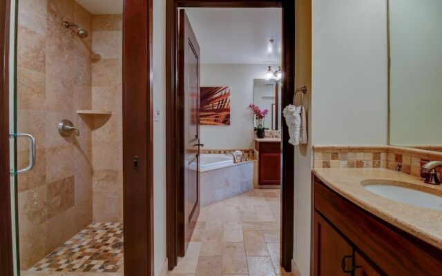 Hale Tiare 2 Bedroom Condo by RedAwning