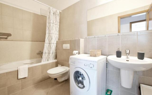 Standard Apartment by Hi5 - Kazincy 52