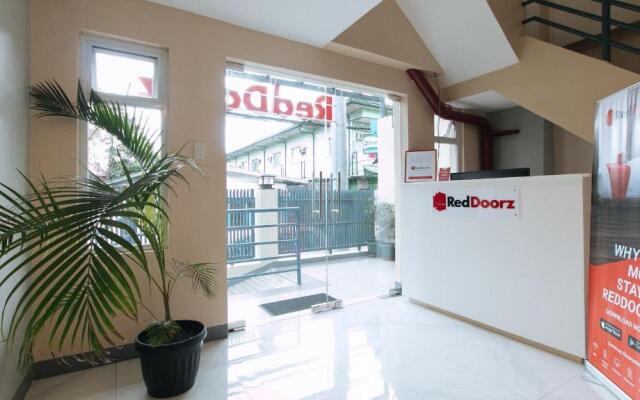 RedDoorz Plus @ Torre De Manuel Residences 1