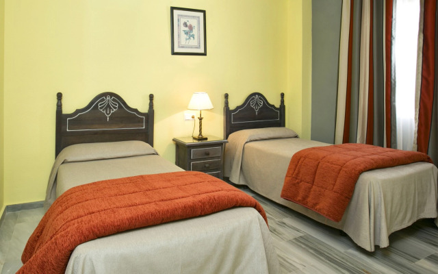 Apartamentos Ona Campanario