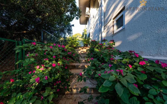 Saffronstays Horizon 360