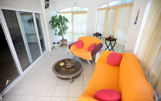 Bella Villa 3