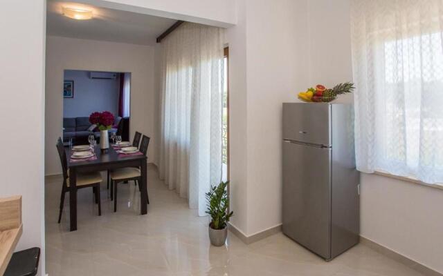 House Demetra