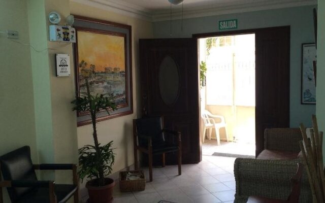 Hostal Marina Real