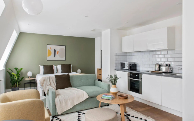 Cove Minshull Street