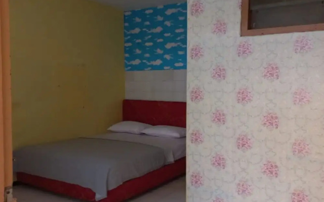 OYO 90757 Am'key Villa Tretes 1