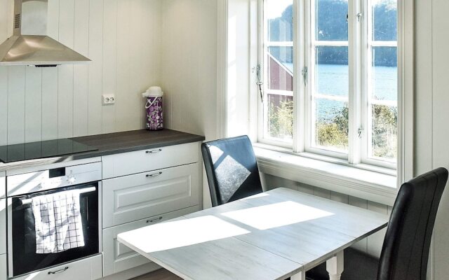 6 Person Holiday Home In Alesund