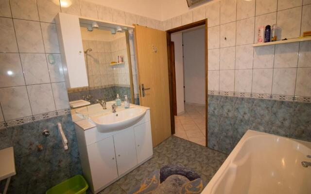 Apartments Lores