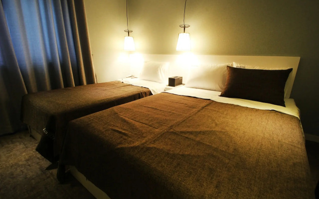 17th Hotel